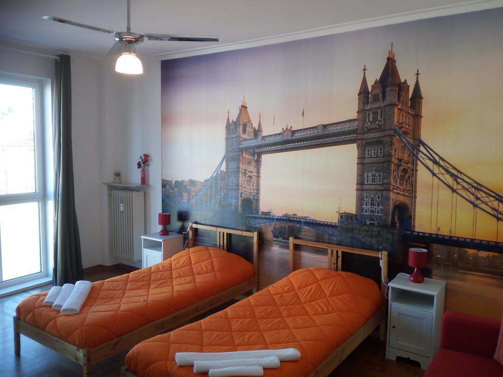 B&B International Trieste Luaran gambar