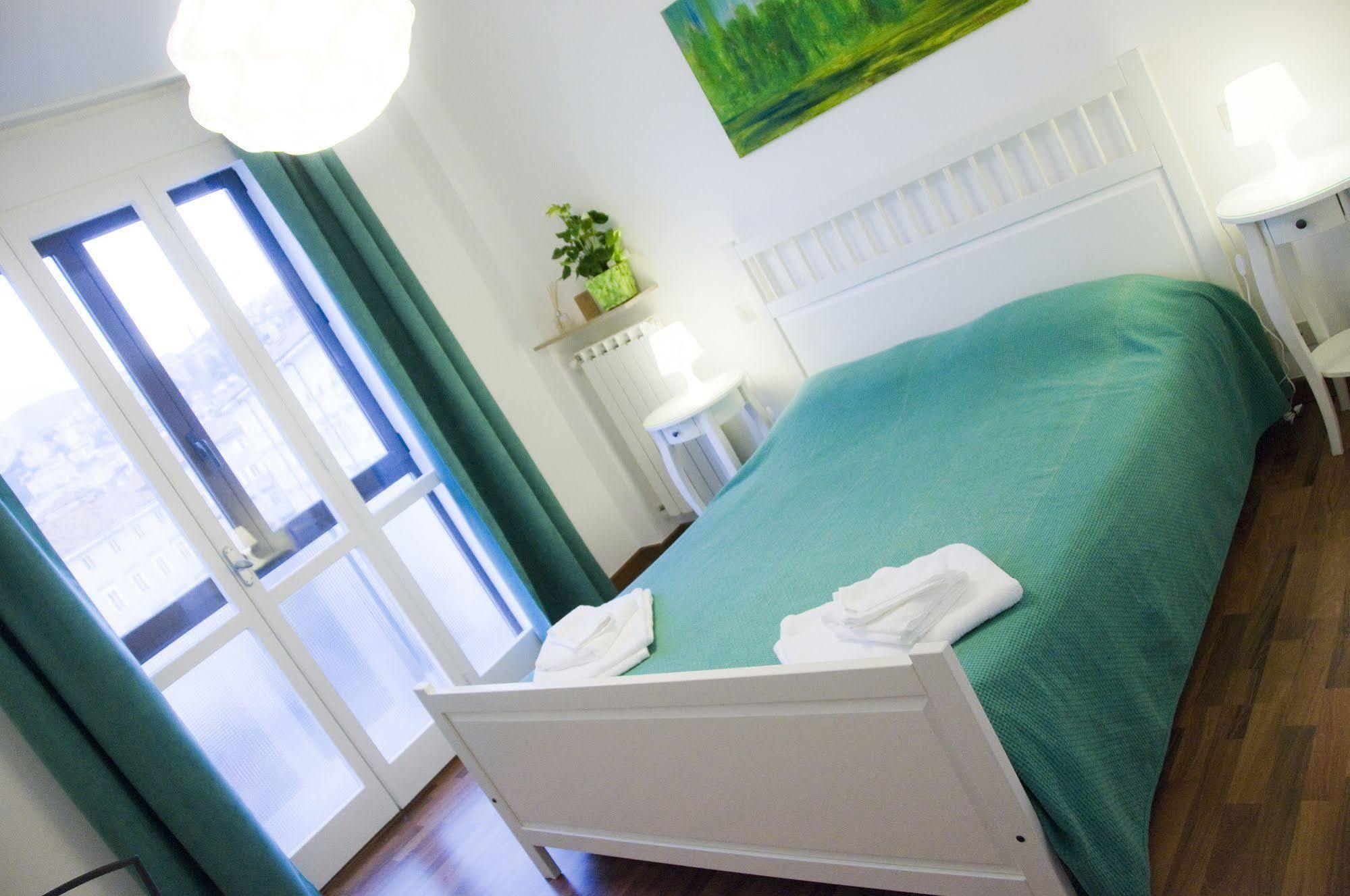 B&B International Trieste Luaran gambar