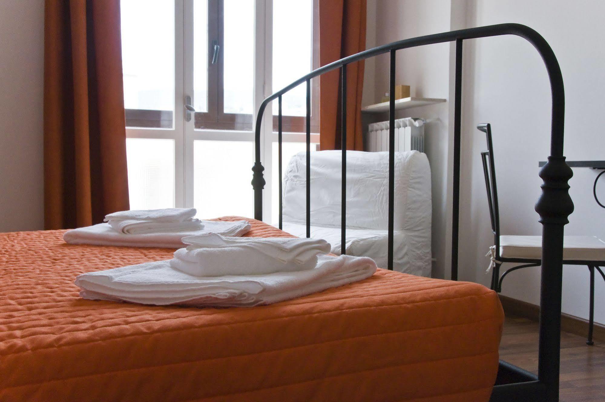 B&B International Trieste Luaran gambar